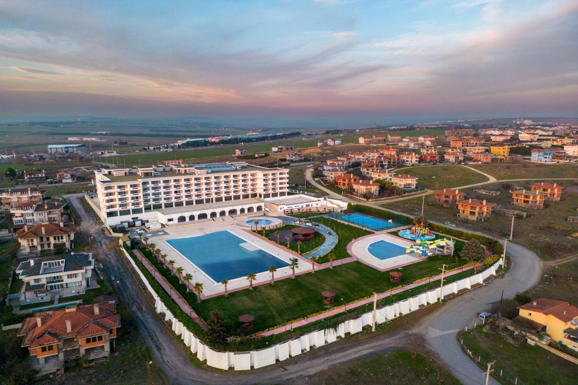 Hotel Ramada Plaza By Wyndham Silivri Exteriér fotografie