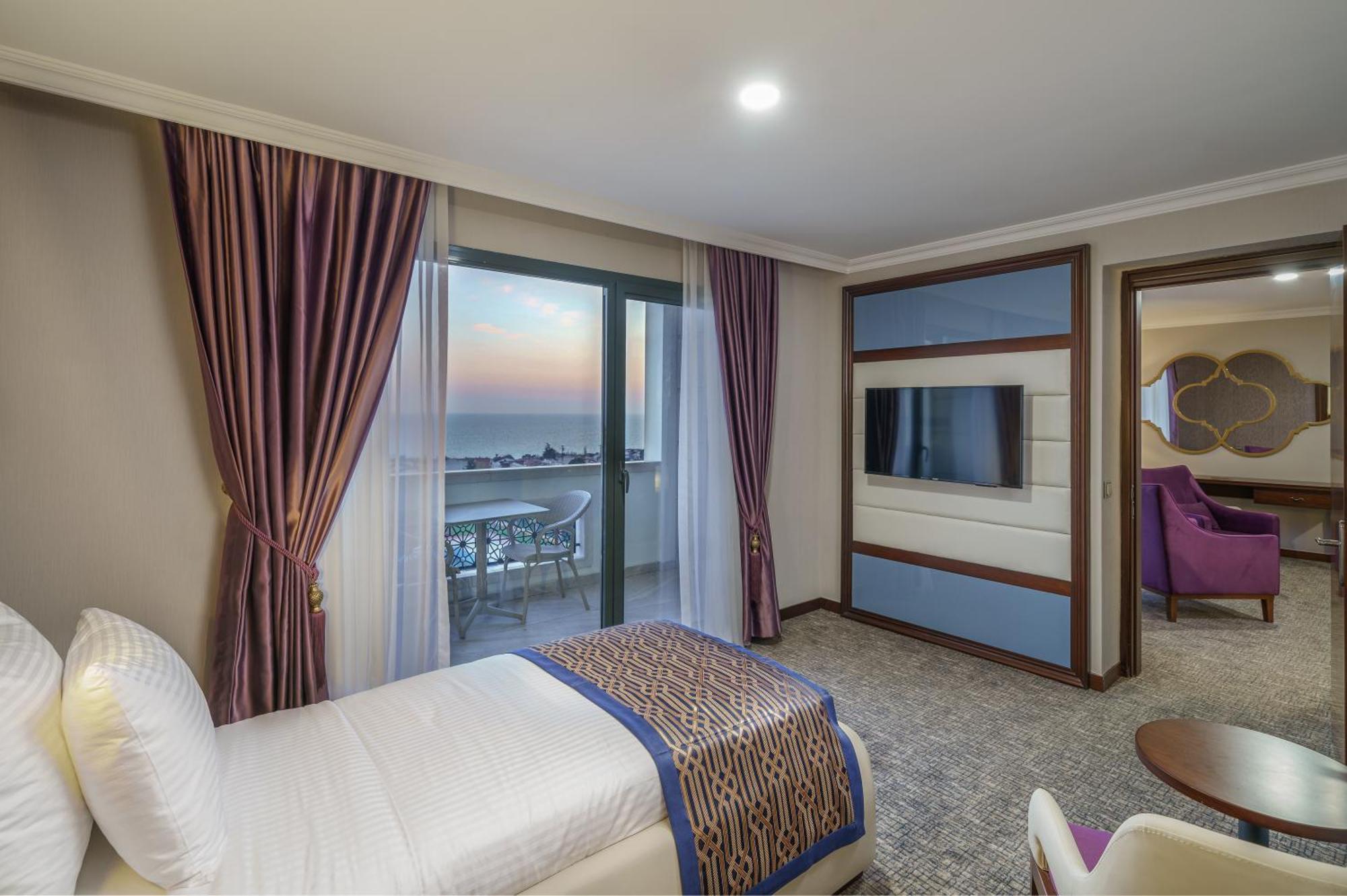 Hotel Ramada Plaza By Wyndham Silivri Exteriér fotografie