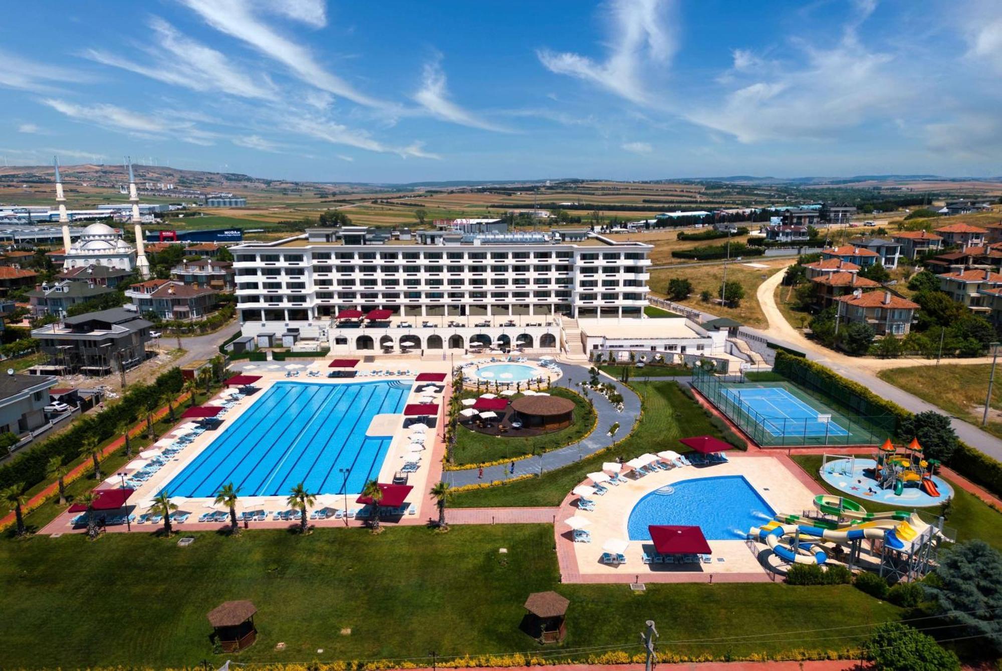 Hotel Ramada Plaza By Wyndham Silivri Exteriér fotografie